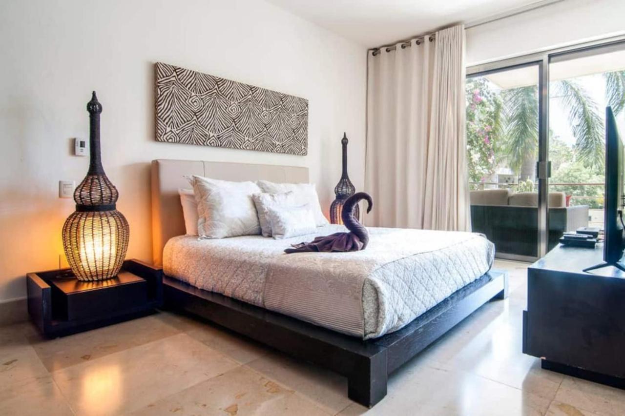 Luxurious & Central Condo In Playa Steps From The Beach Playa del Carmen Buitenkant foto