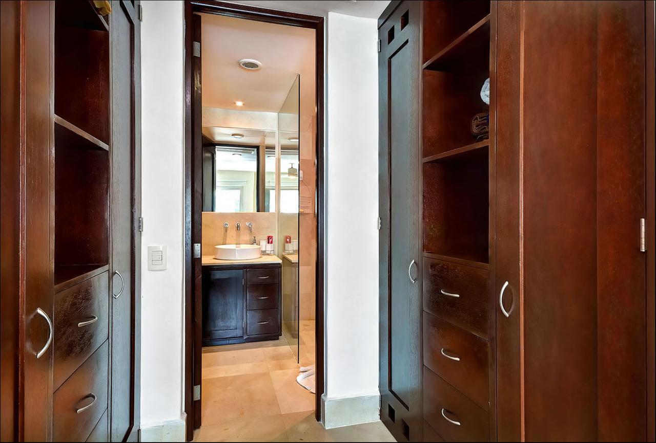 Luxurious & Central Condo In Playa Steps From The Beach Playa del Carmen Buitenkant foto