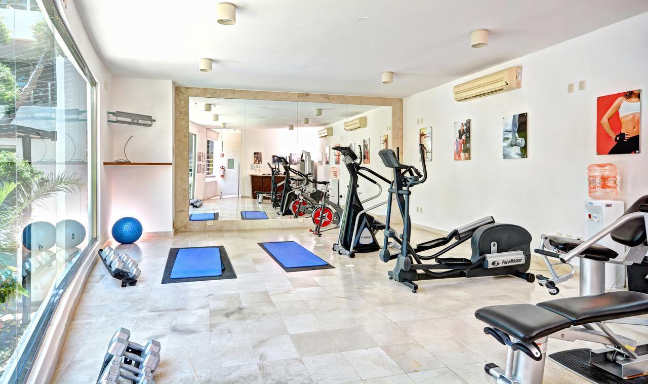 Luxurious & Central Condo In Playa Steps From The Beach Playa del Carmen Buitenkant foto