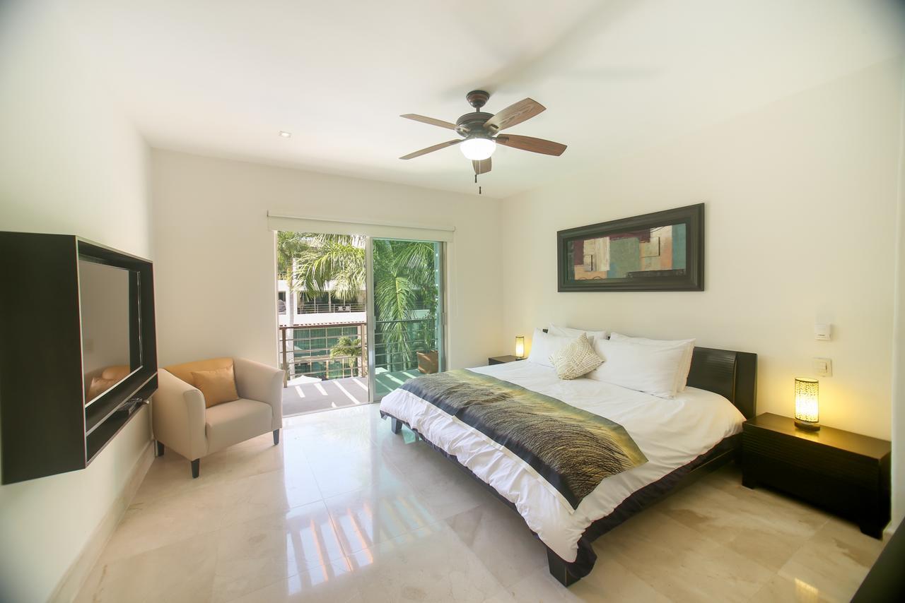 Luxurious & Central Condo In Playa Steps From The Beach Playa del Carmen Buitenkant foto
