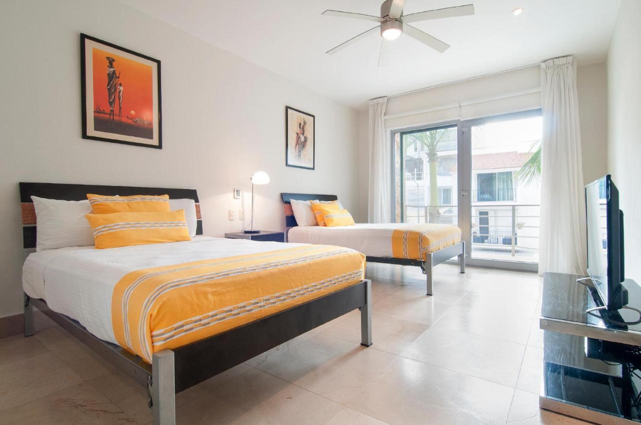 Luxurious & Central Condo In Playa Steps From The Beach Playa del Carmen Buitenkant foto