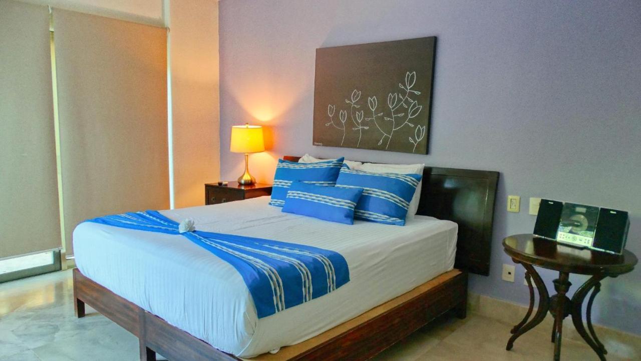 Luxurious & Central Condo In Playa Steps From The Beach Playa del Carmen Buitenkant foto